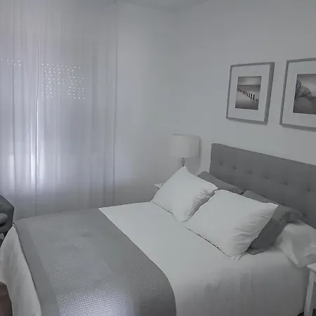 Piso En Con Magníficas Vistas Al Mar * Muxía